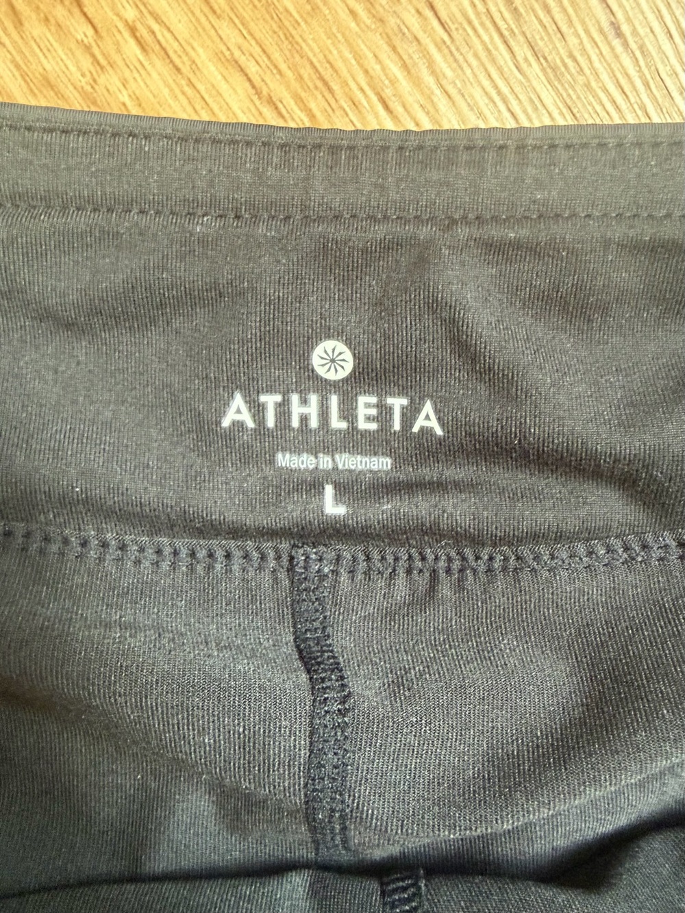 Athleta Cuteness Layered 2 in 1 Skirt Capri Leggings Black Large - Picture 3 of 8